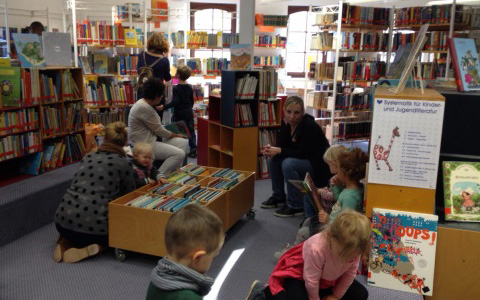 Bild Bibliothek 5